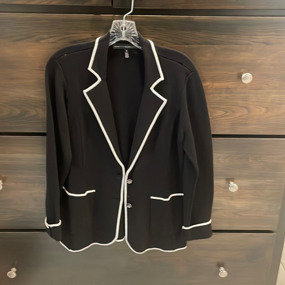 White House Black Market blazer. M